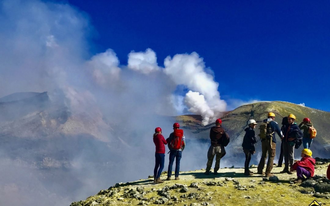 Etna| Escursione ai Crateri Sommitali da Etna Sud