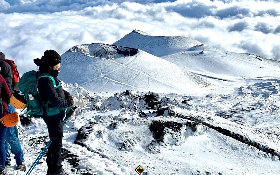 Escursione invernale a quota 3000 metri da Etna Sud